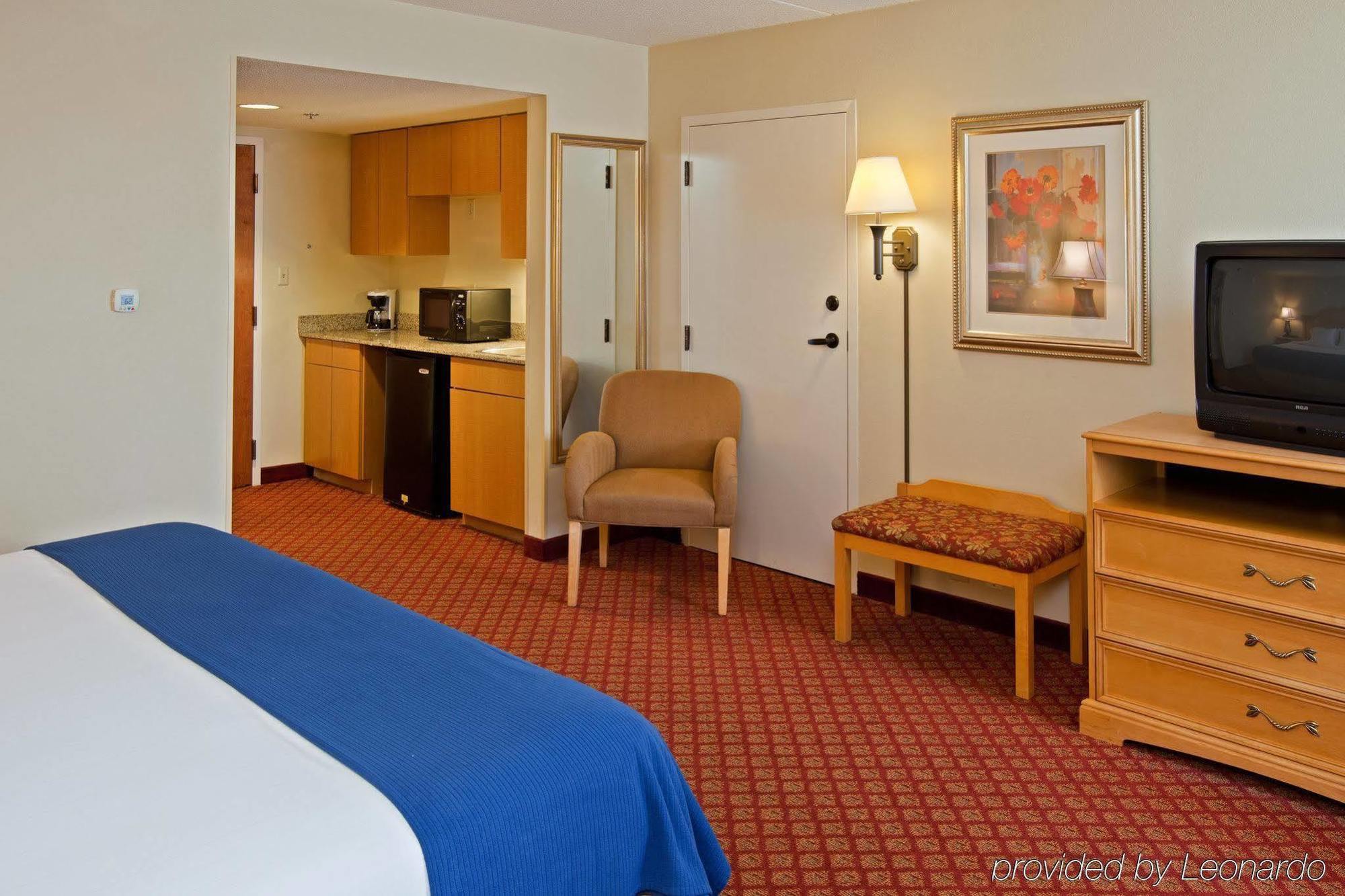 Express South By Ihg Hotel 2*