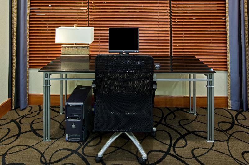 Express South By Ihg Hotel 2*